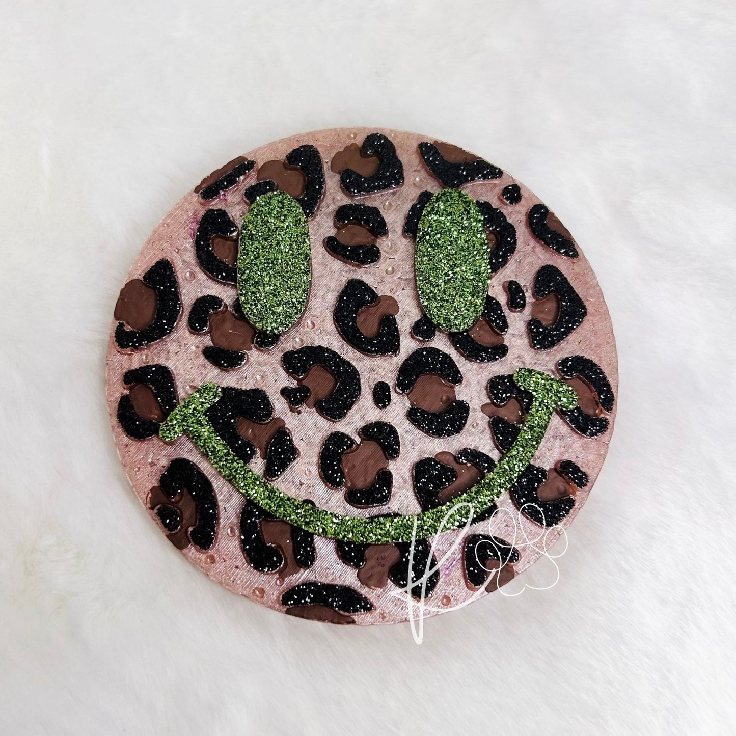 Circle Smile Leopard